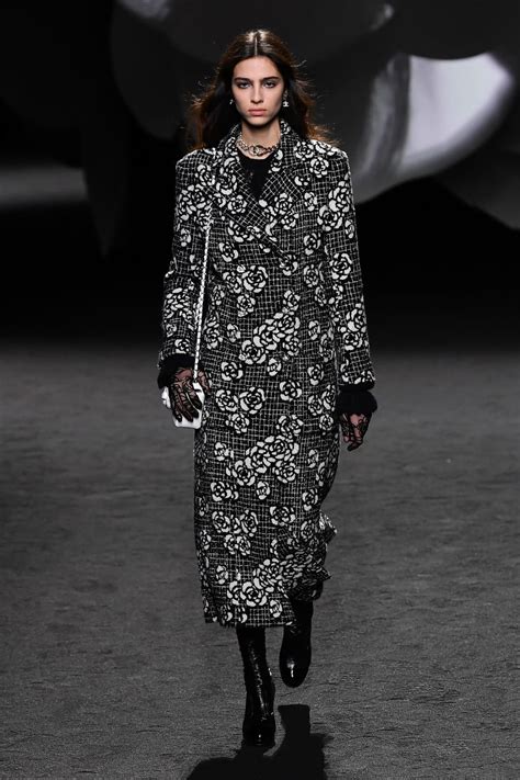 chanel borse a parigi|Paris Fashion Week, la sfilata di Chanel Spring/Summer 2025..